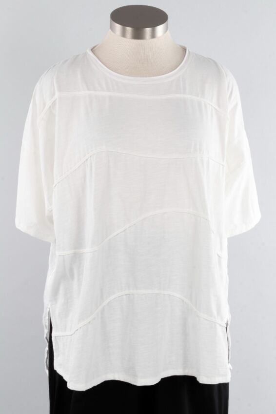 Wavy Seam Top Plus - White