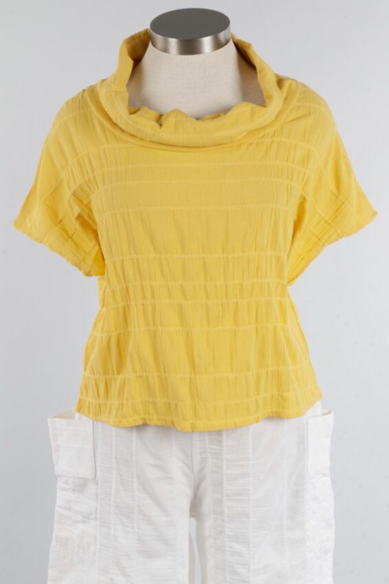 Suki Top Plus - Pineapple