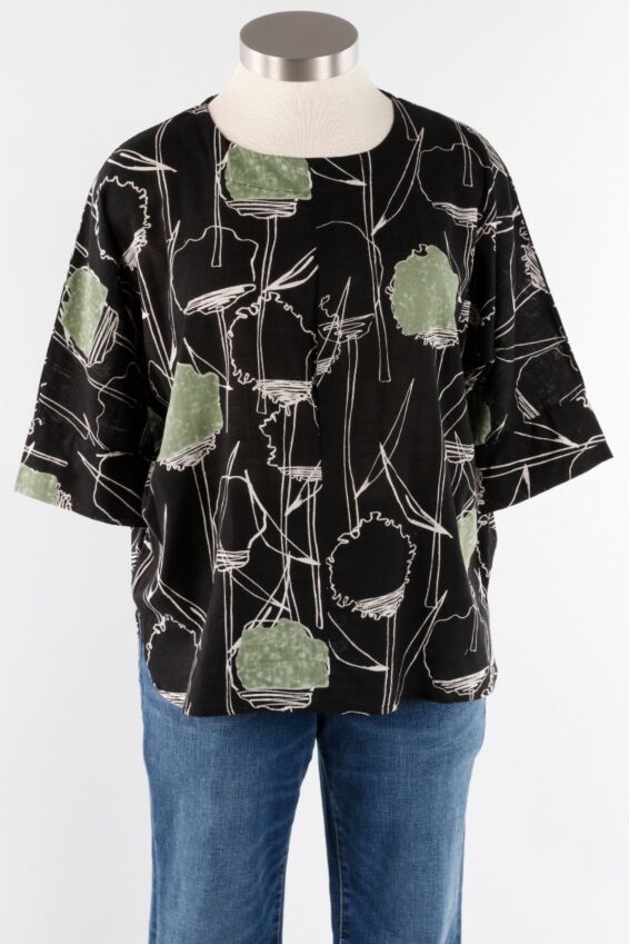 Tuck Pullover - Black