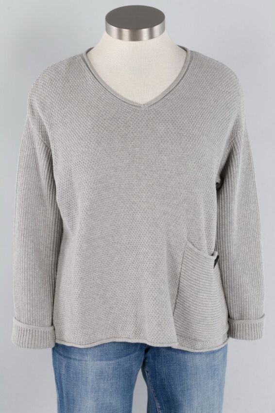 Boxy V - Gray