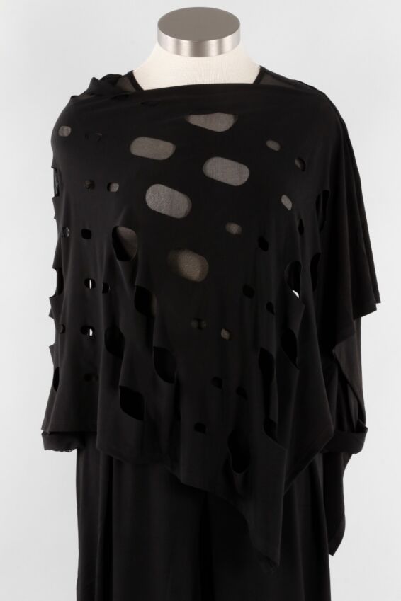 Daphne Topper - Black