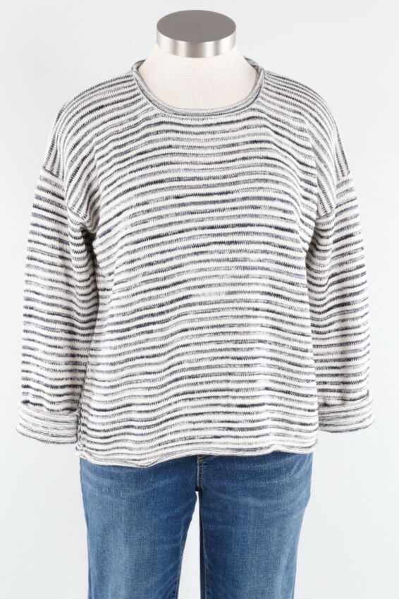 Round Neck Pullover - Natural & Blue