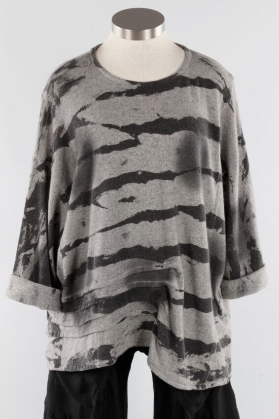 Tuck Pullover - Grey