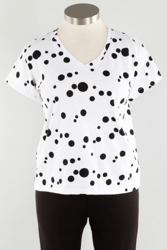 Relax V Tee Plus - White Dots
