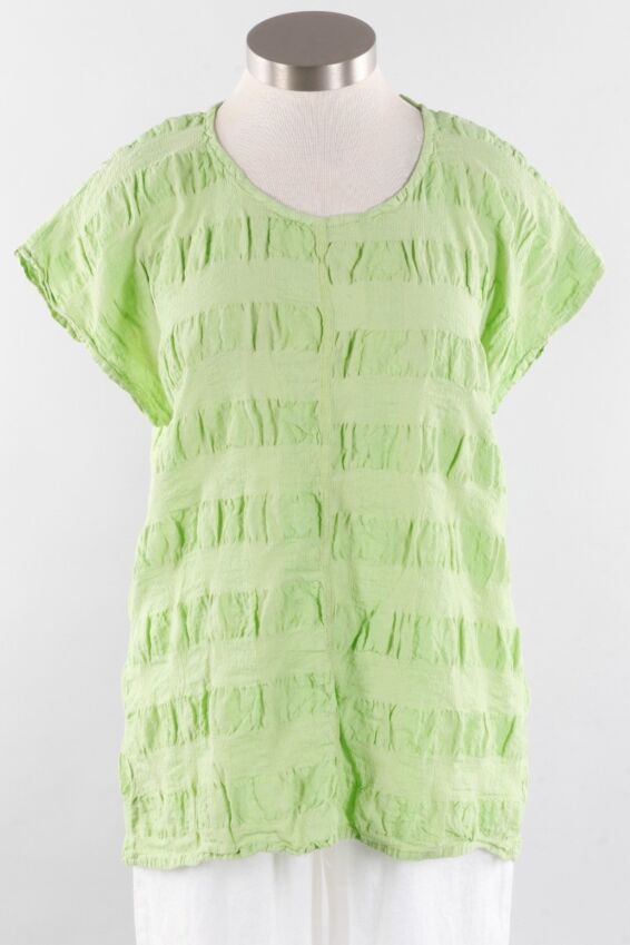 Feather Tee - Green Apple