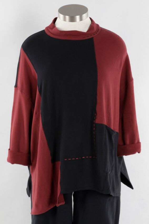 Boxy Pullover Plus - Wine & Black 