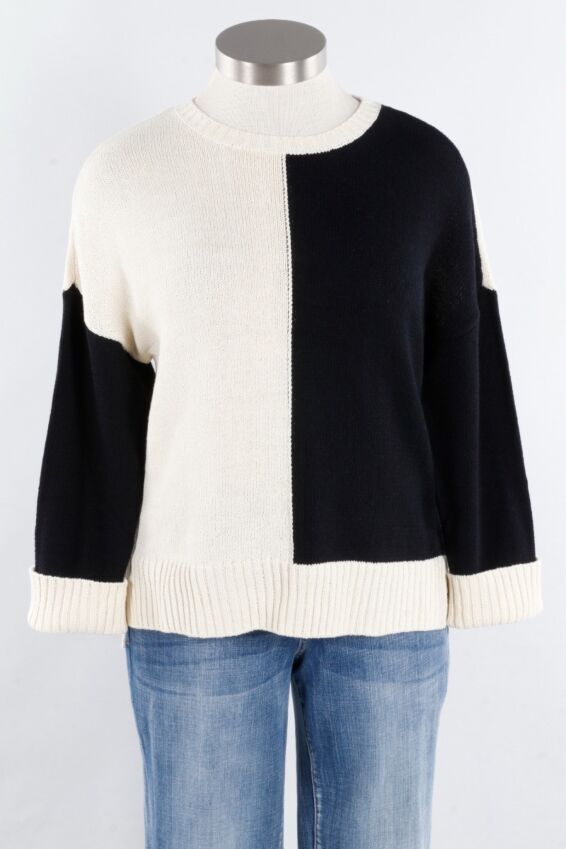 Colorblock Pullover - Black & Cream