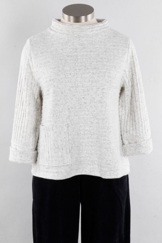 Easy Pocket Pullover - Winter White