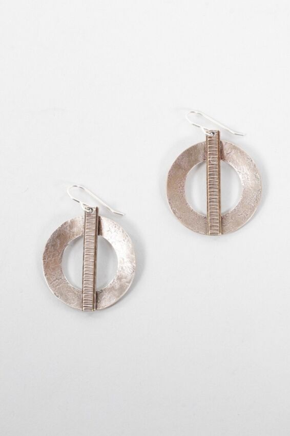 Patterned Ring Earring - Silver