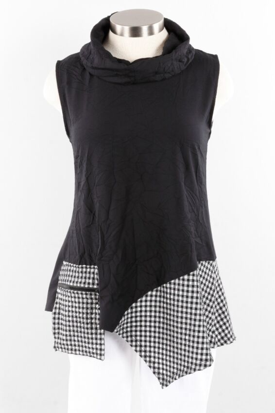 August Tunic Plus - Black & White Check