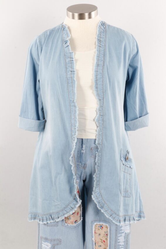 Distressed Jacket Plus - Light Denim