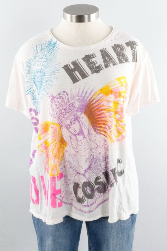 Sacred Heart Graffiti Tee - True