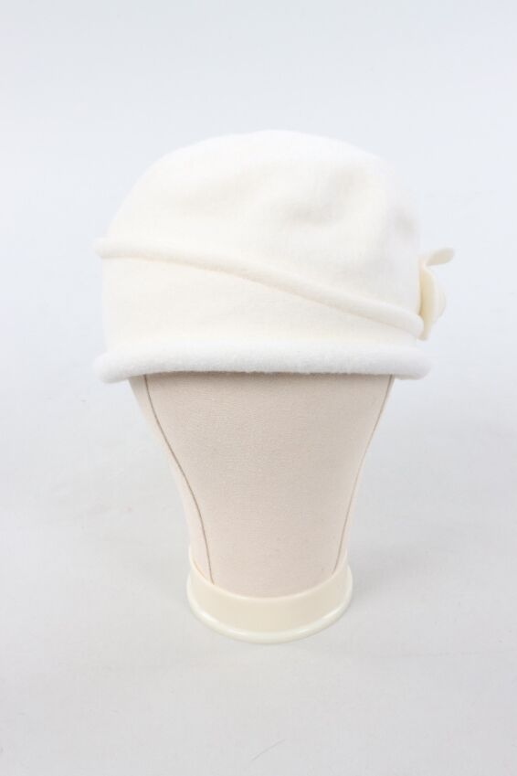 Spencer Cloche - Winter Ivory