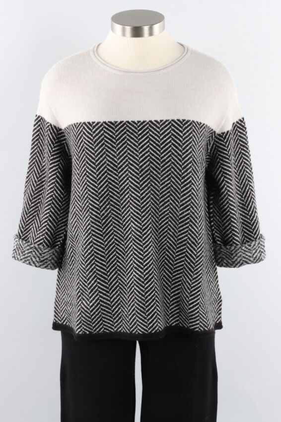 Swing Pullover - Chevron