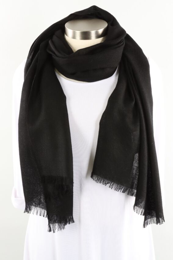 Solid Wool Wrap - Black