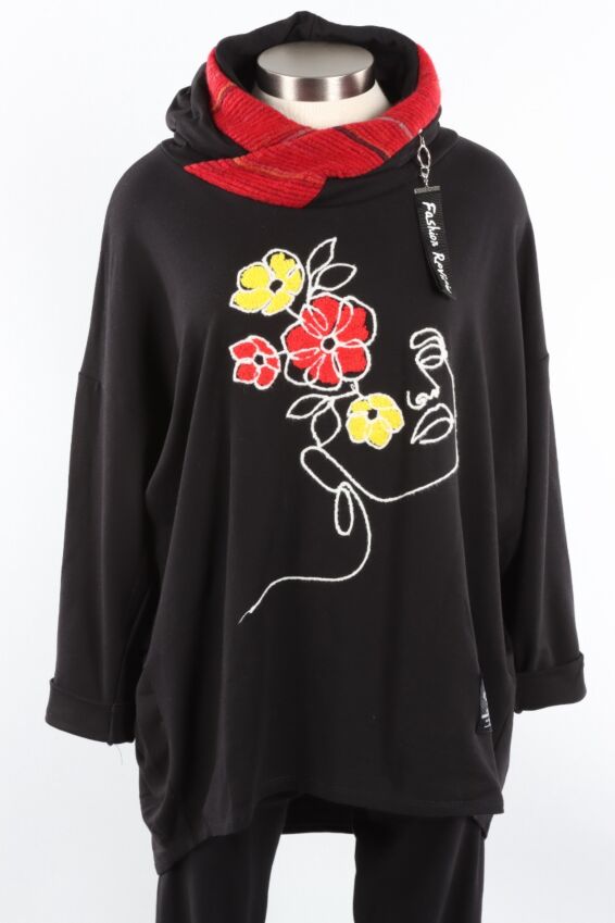 Embroidered Flower Pullover - Black