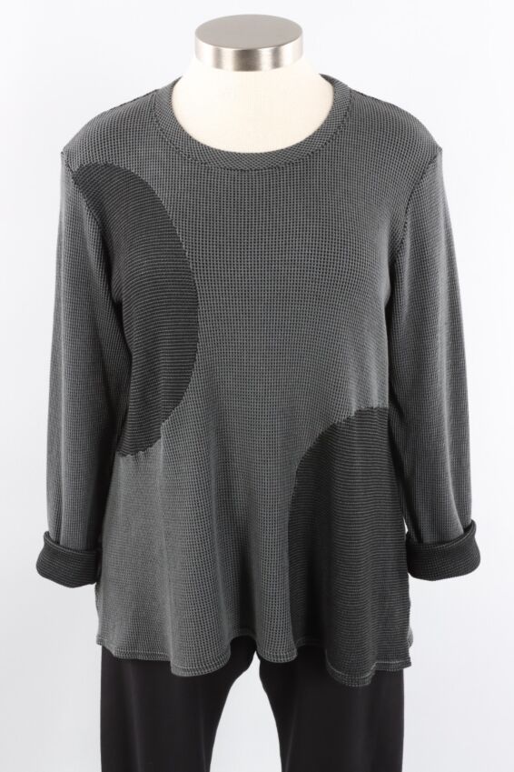 Circle Patch Top - Graphite