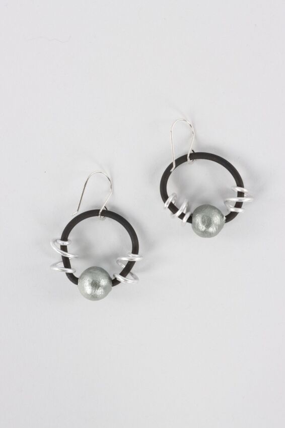 Impala Earring - Black & Silver