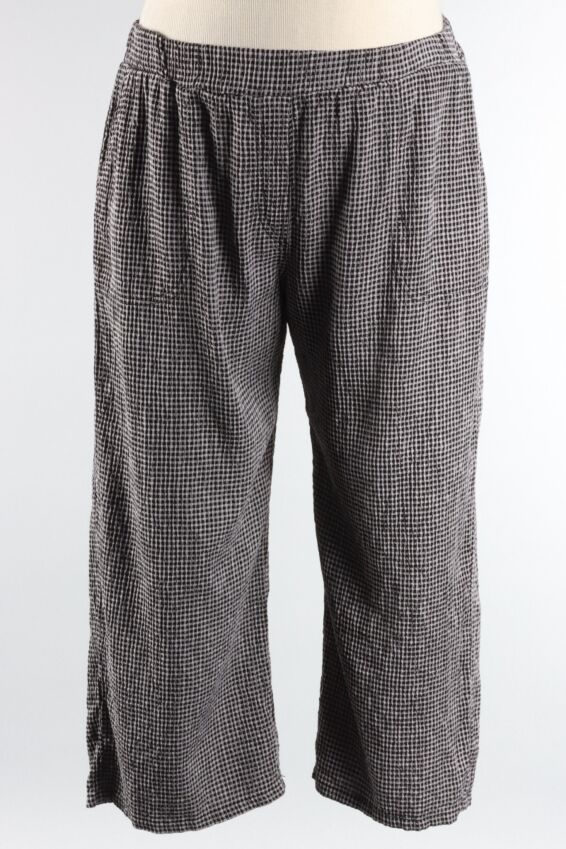 Easy Crop - Black Check