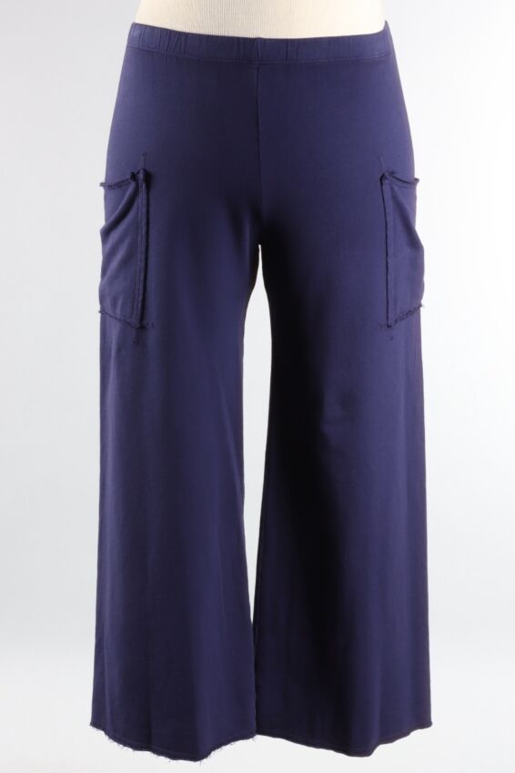 Patch Pocket Crop Pant Plus - Navy