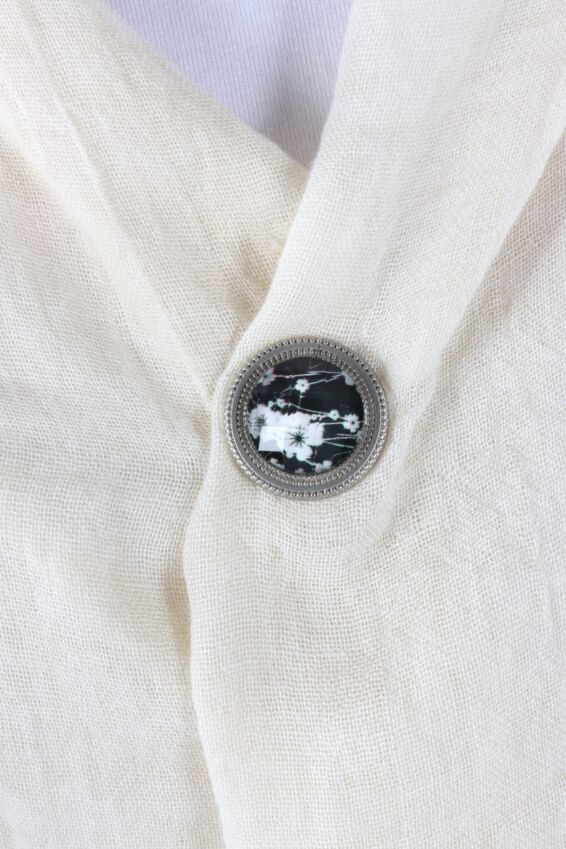 Magnet Pin - Black & White Flowers