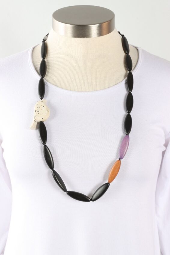 Beaded Robin Statement Necklace - Black