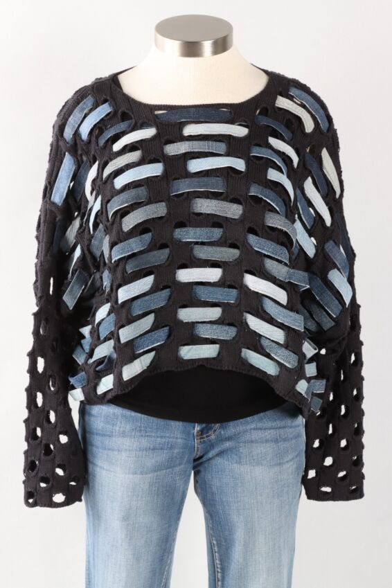 Lenora Pullover - Black