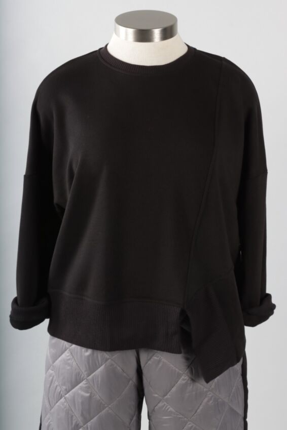 Urban Ribbed Pullover - Black