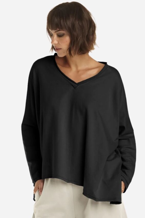 Double Angle V-Tee - Black