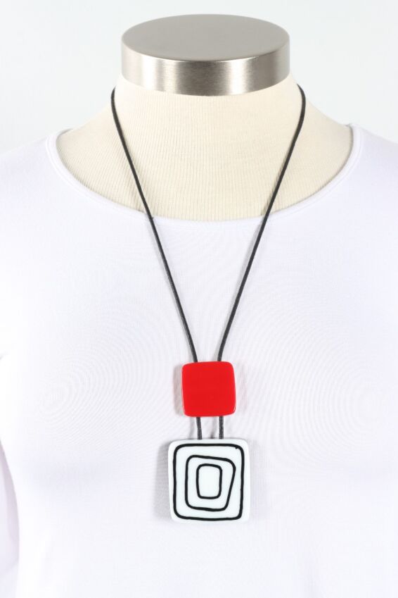 Vertigo Pendant - Red
