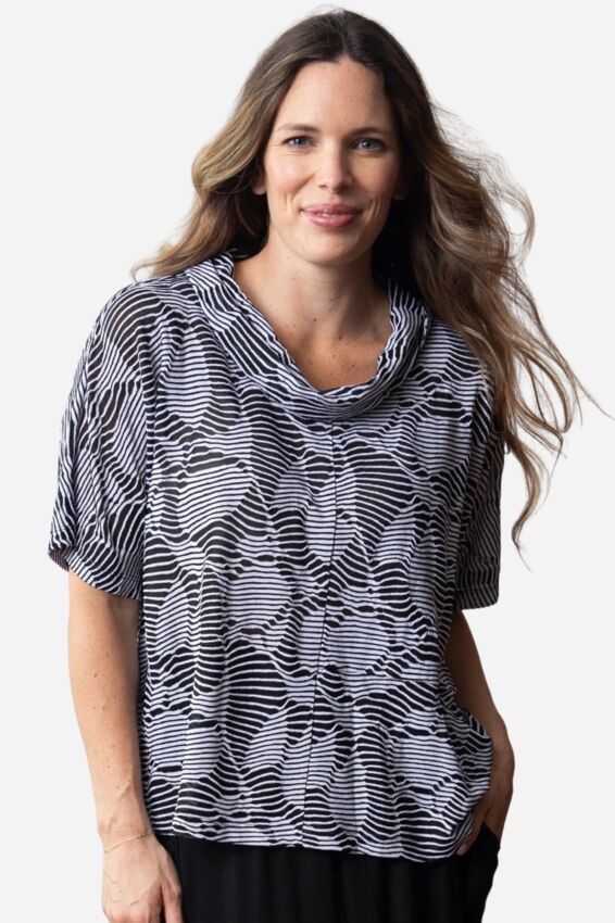 Half Sleeve Pullover - Black