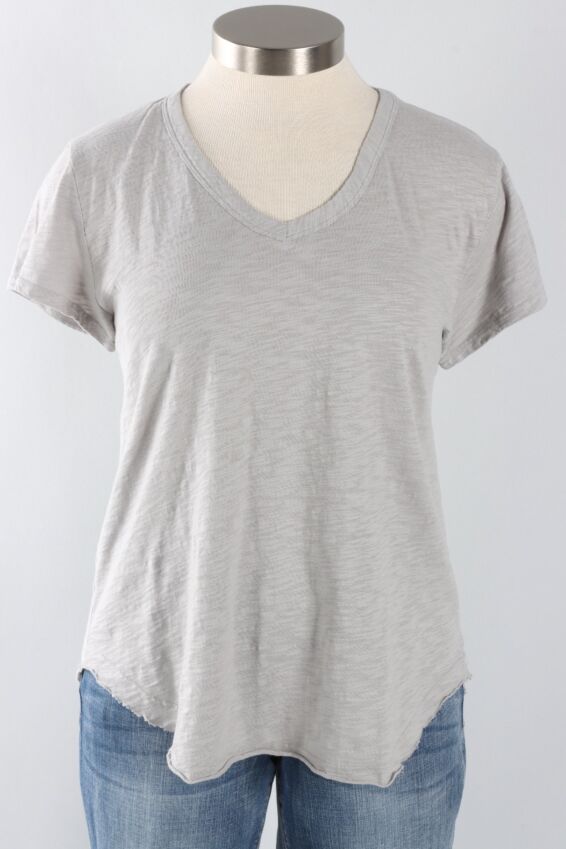 V-Neck Tee - Silver Grip