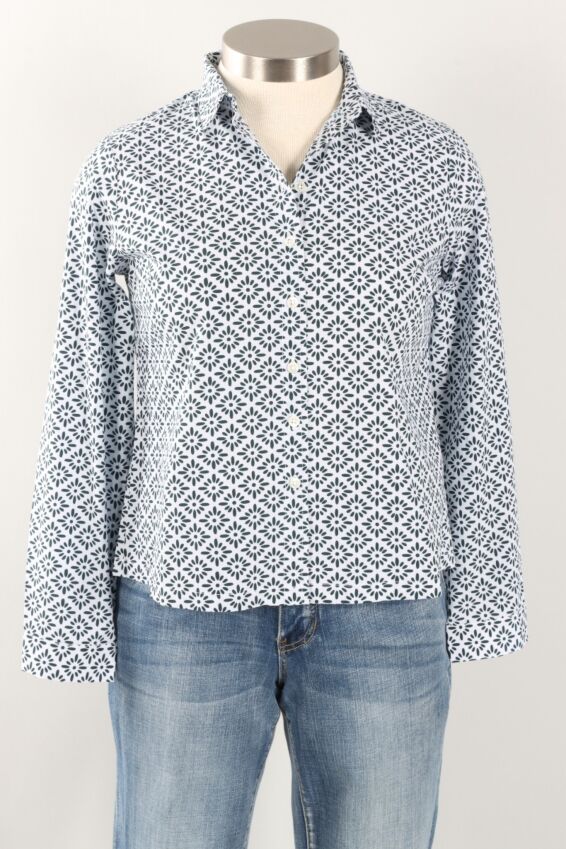 Pleat Back Blouse - Black & White