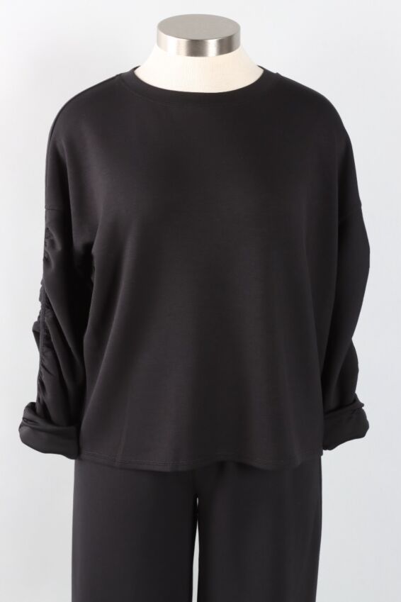 Wander Pullover Top - Black