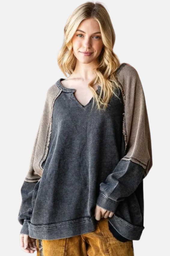 Notched V-Neck Pullover - Black