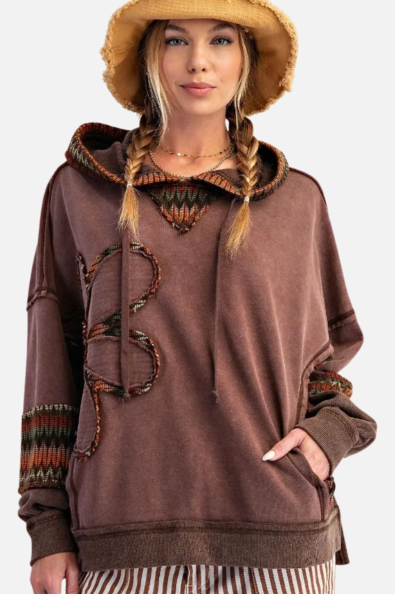 Daisy Patch Pullover - Chocolate Brown
