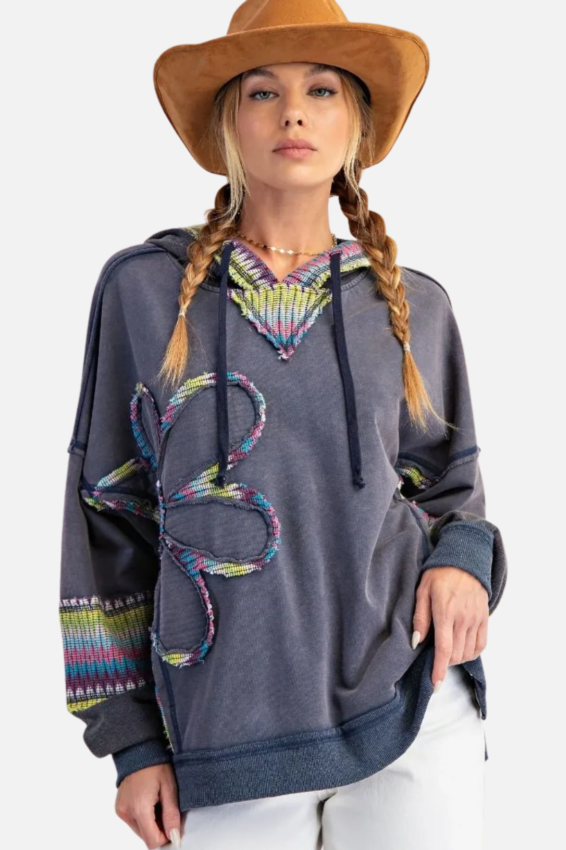 Daisy Patch Pullover - Blueberry