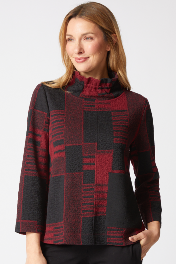 Square One Pullover - Wine