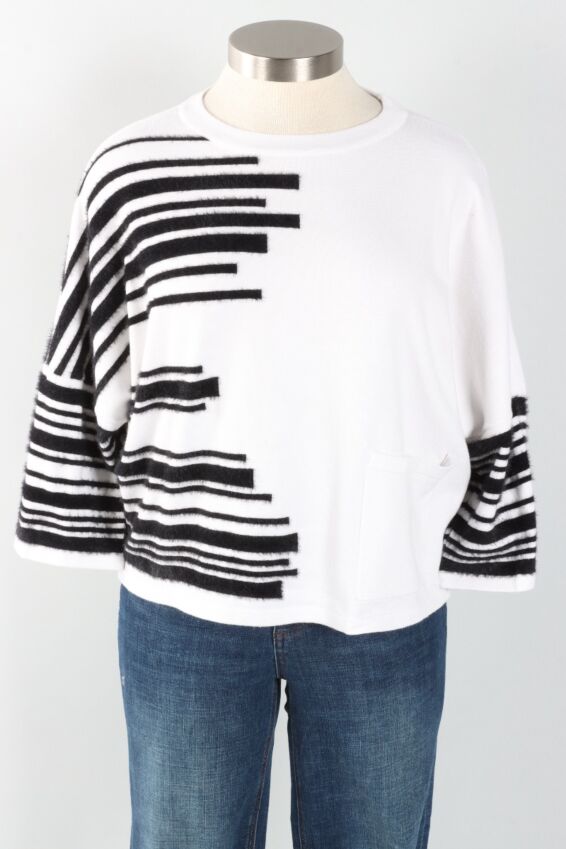 Fuzzy Pullover - White & Black